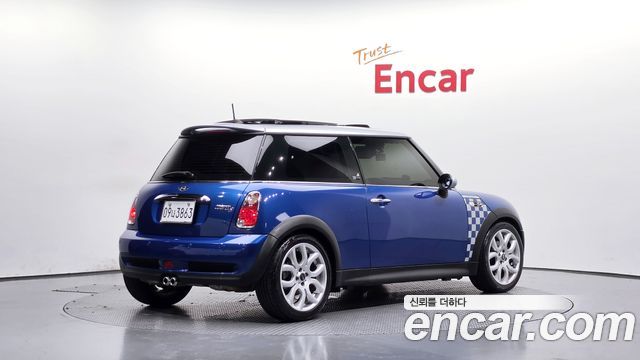 Mini Cooper 2006 — photo 2