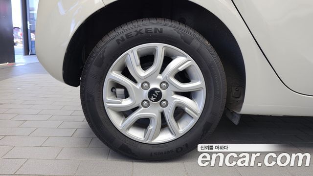 Kia morning 2018 — photo 5