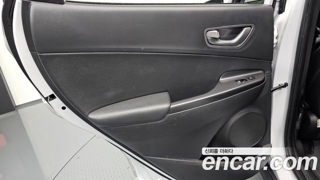 Hyundai Kona 2020 — photo 15