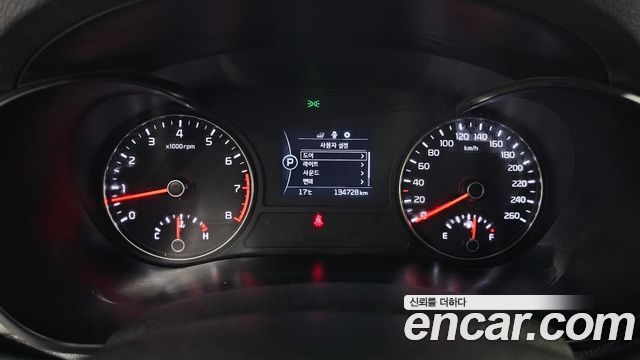 Kia K5 2018 — photo 11