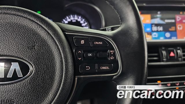 Kia K5 2018 — photo 23
