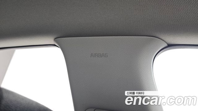 Kia K5 2018 — photo 25
