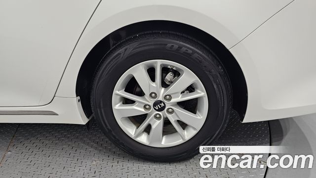 Kia K5 2018 — photo 7