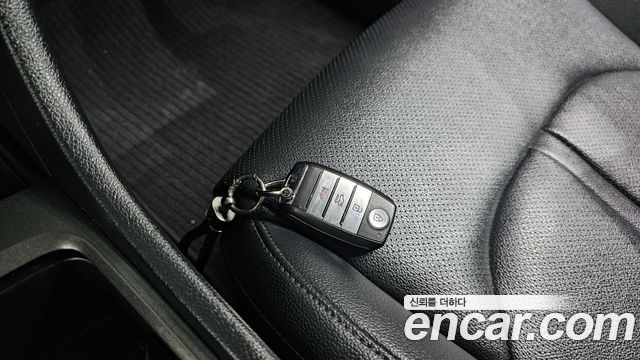 Kia K5 2018 — photo 29