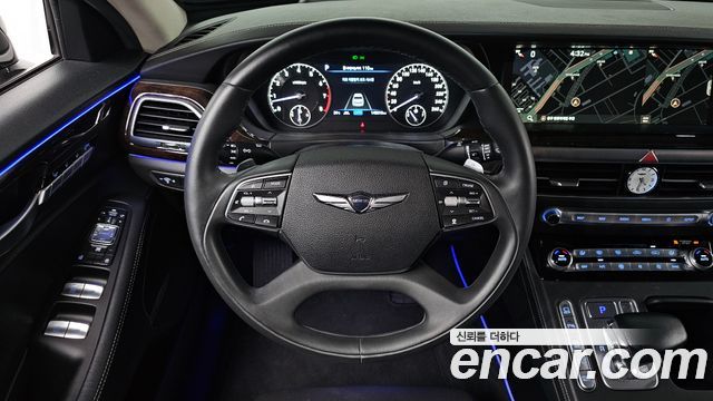 Genesis G90 2019 — photo 18