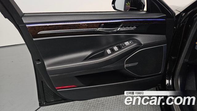 Genesis G90 2019 — photo 14