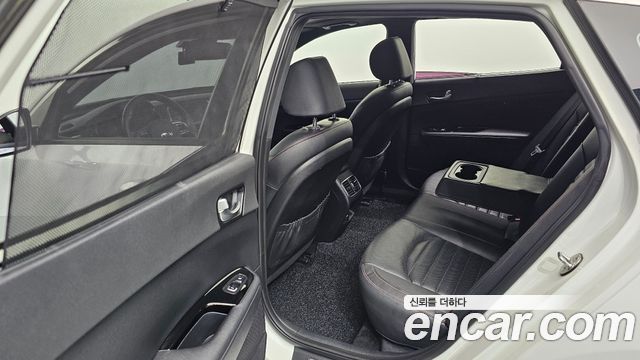 Kia K5 2018 — photo 11
