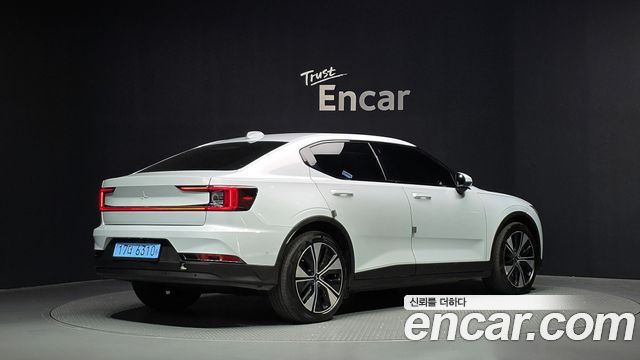 Polestar Polestar 2 2023 — photo 2