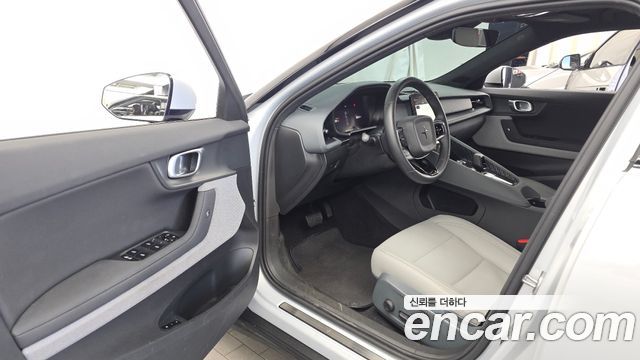Polestar Polestar 2 2023 — photo 10