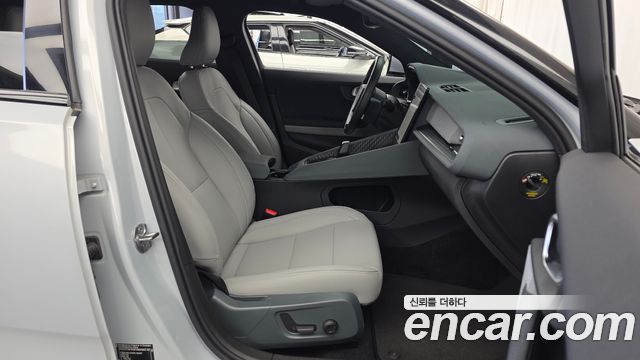 Polestar Polestar 2 2023 — photo 11