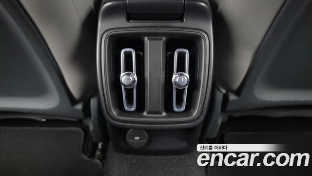 Polestar Polestar 2 2023 — photo 19