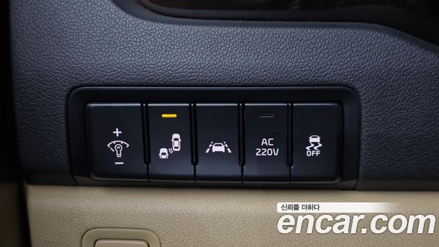 Kia Canival 2020 — photo 12