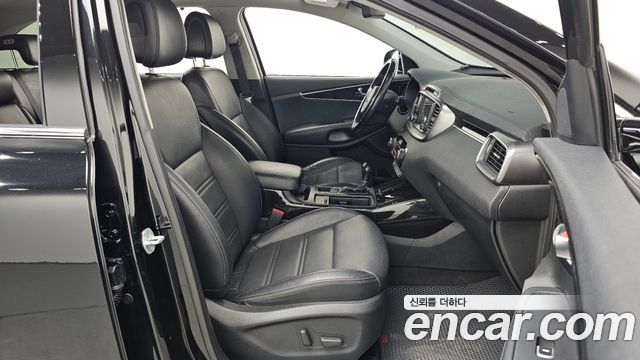 Kia Sorento 2015 — photo 17