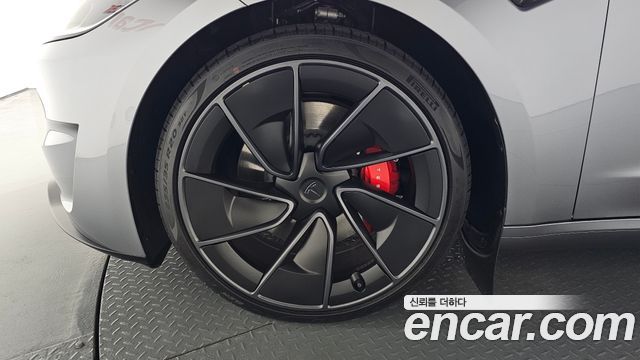 Tesla Model 3 2026 — photo 5