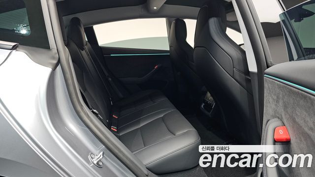 Tesla Model 3 2026 — photo 17