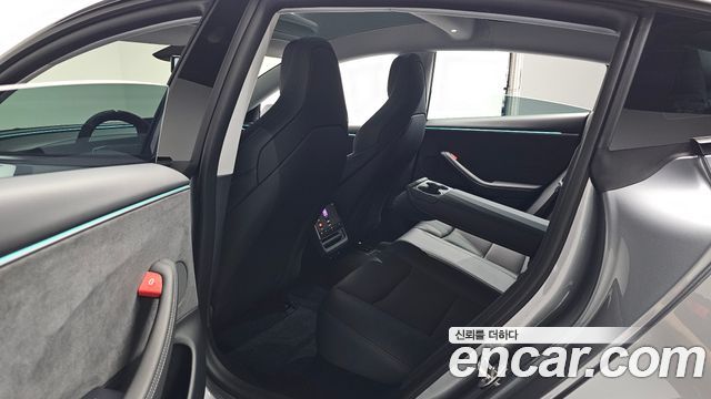 Tesla Model 3 2026 — photo 18