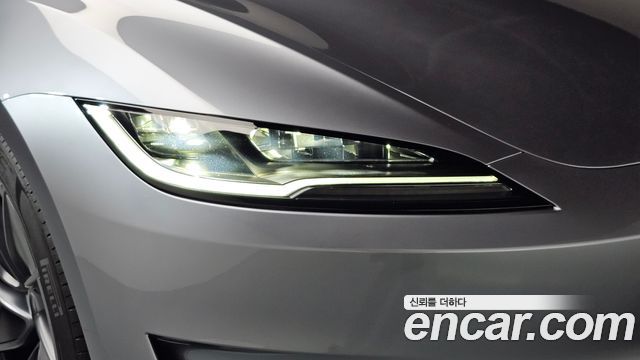 Tesla Model 3 2026 — photo 8