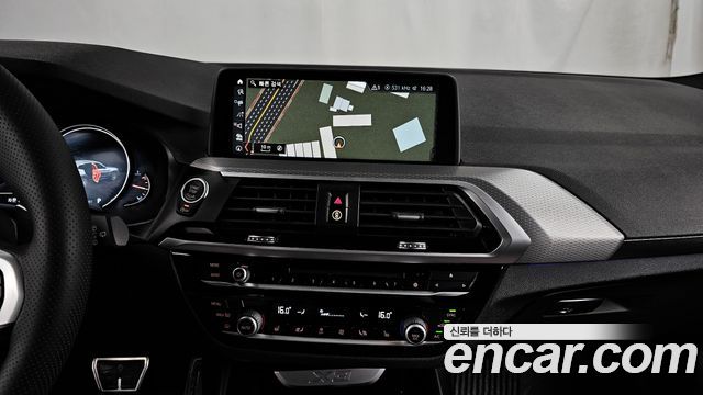 BMW X3 2018 — photo 20