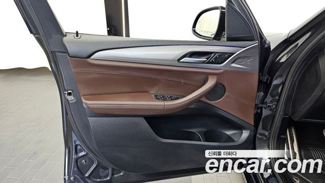 BMW X3 2018 — photo 14