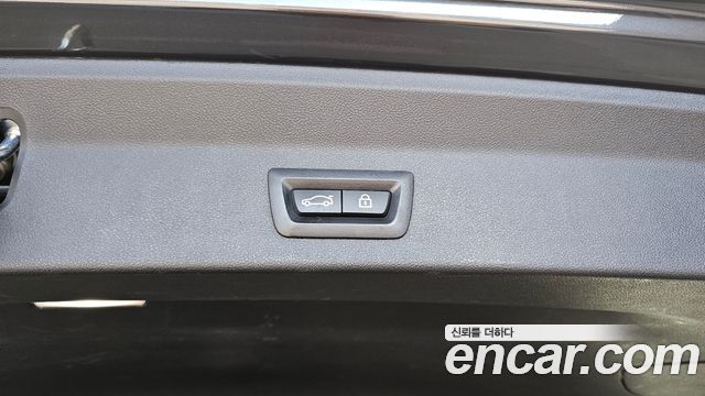 BMW X3 2018 — photo 27
