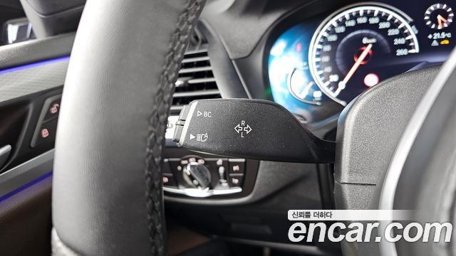 BMW X3 2018 — photo 32