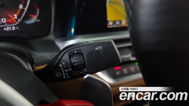 BMW 3-Series 2022 — photo 27