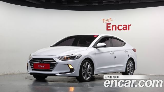 Hyundai AVANTE 2018 — photo 1