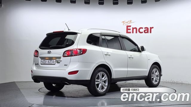 Hyundai Santafe 2011 — photo 2