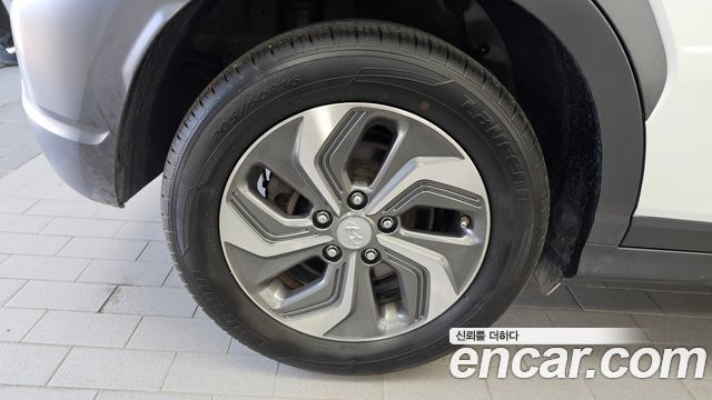 Hyundai Kona 2022 — photo 5