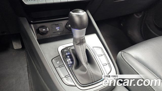 Hyundai Kona 2022 — photo 12