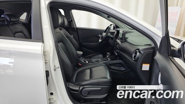 Hyundai Kona 2022 — photo 17