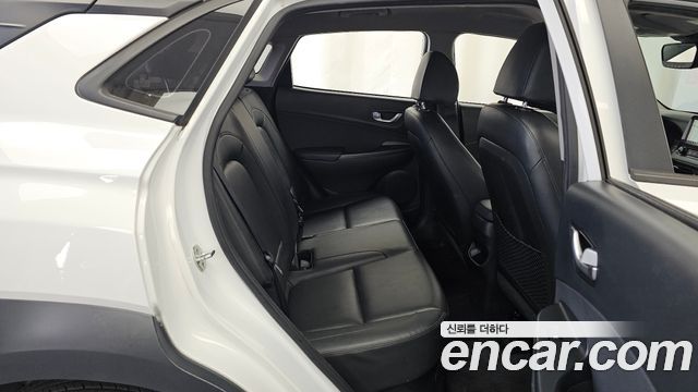 Hyundai Kona 2022 — photo 18