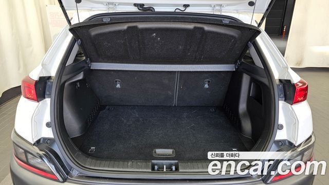 Hyundai Kona 2022 — photo 26