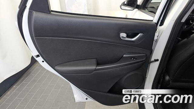 Hyundai Kona 2022 — photo 15