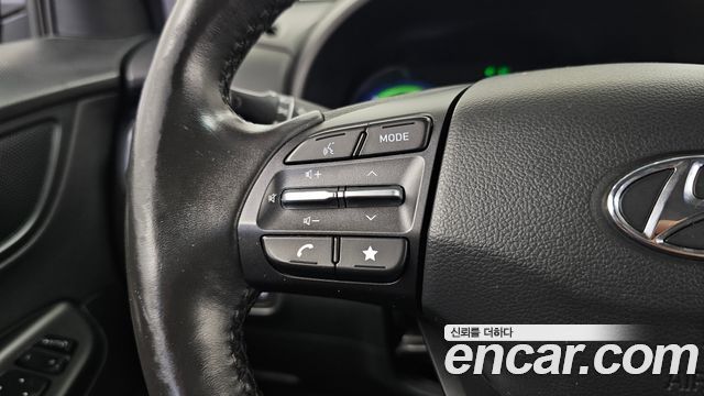 Hyundai Kona 2022 — photo 31