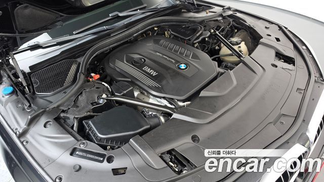 BMW 7-Series 2016 — photo 6
