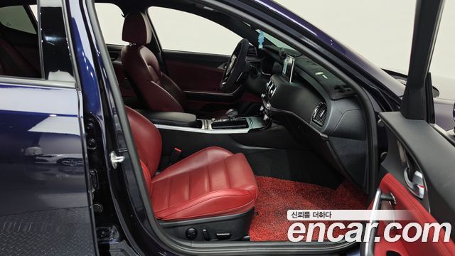 Kia Stinger 2020 — photo 16