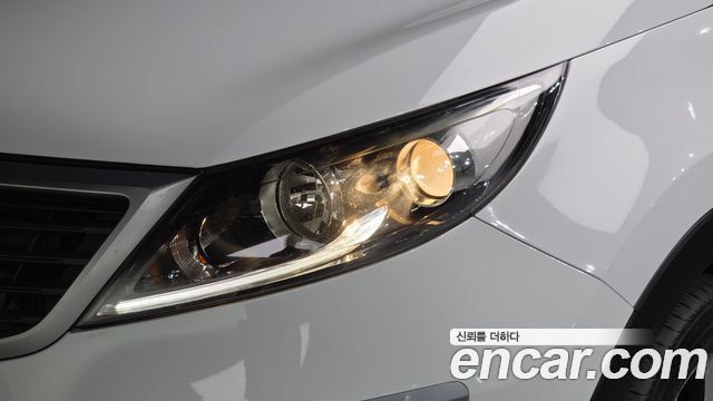 Kia Sportage 2013 — photo 8