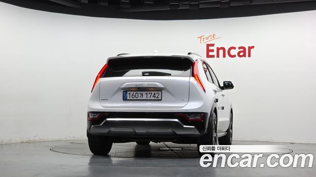 Kia Niro 2023 — photo 4