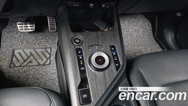 Kia Niro 2023 — photo 12