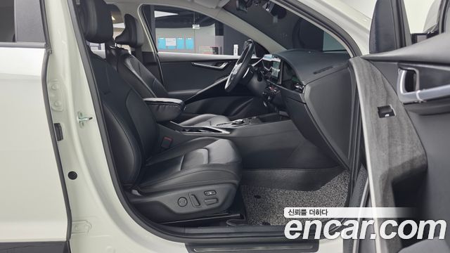 Kia Niro 2023 — photo 17