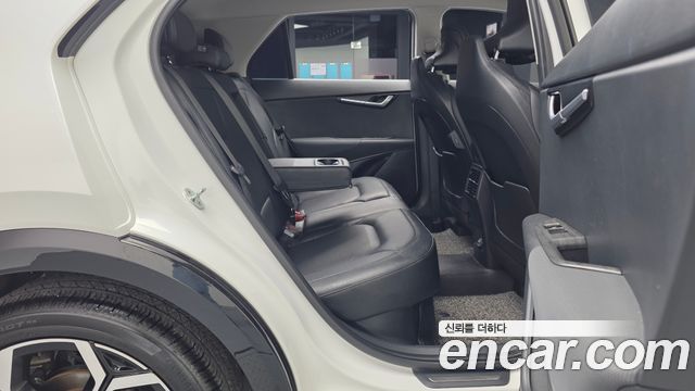 Kia Niro 2023 — photo 18