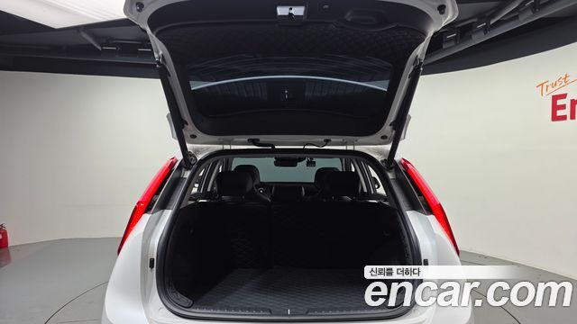 Kia Niro 2023 — photo 26