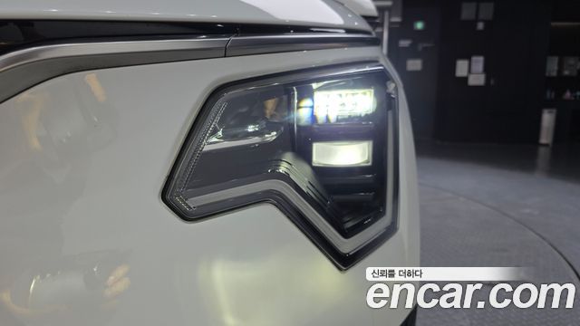 Kia Niro 2023 — photo 8