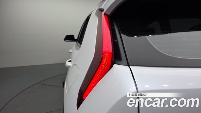 Kia Niro 2023 — photo 9