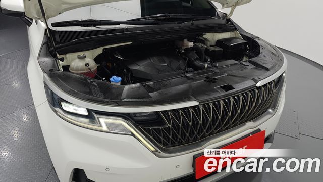 Kia Canival 2023 — photo 6