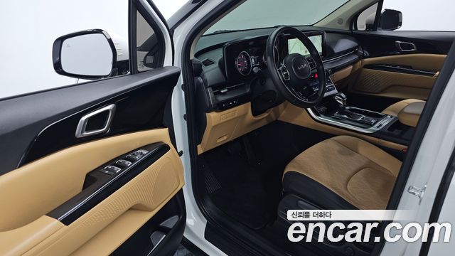 Kia Canival 2023 — photo 11