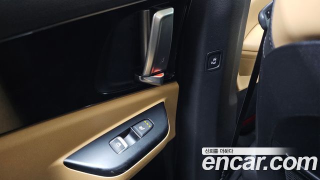 Kia Canival 2023 — photo 18