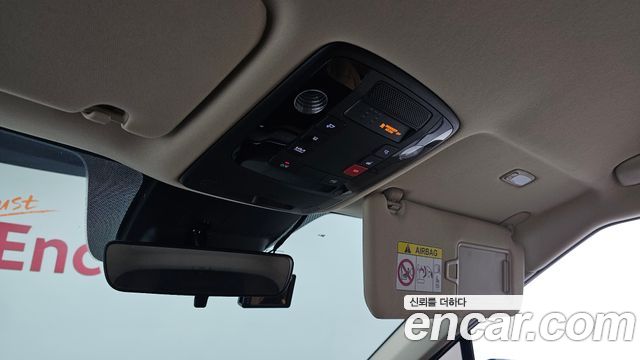 Kia Canival 2023 — photo 19