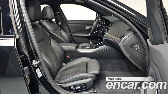 BMW 3-Series 2021 — photo 16